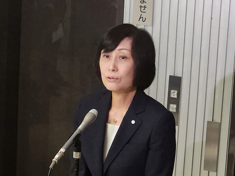 0612jal-w.jpg