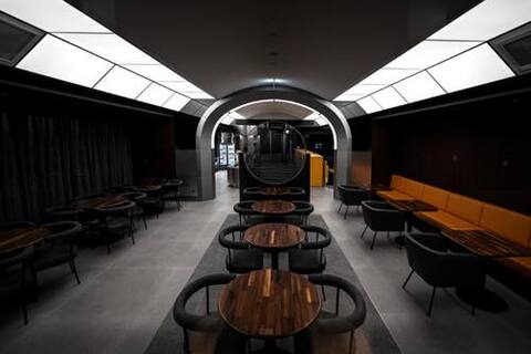 0201starlux-w.jpg