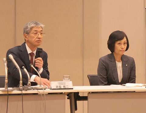 0322jal1-w-2.jpg