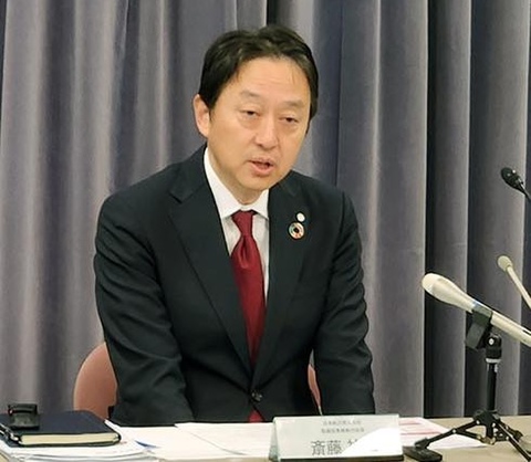 0205jal-w-1.jpg
