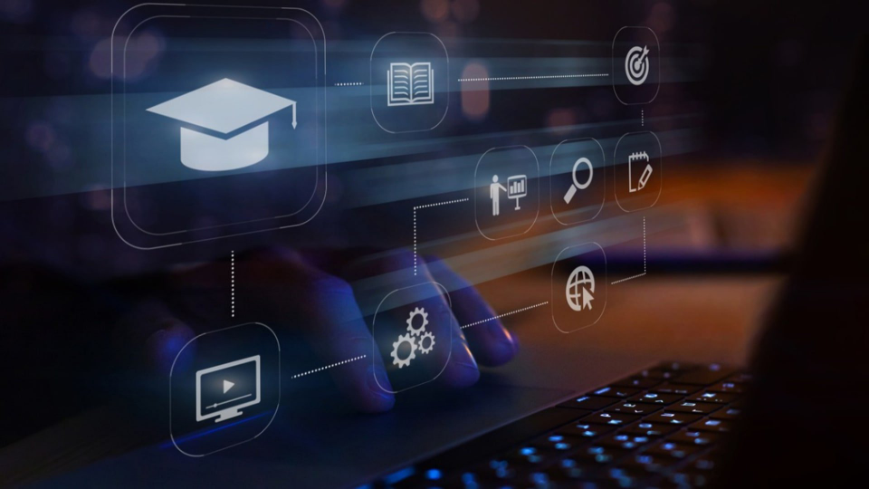 Benefits-Of-EdTech-In-The-Classroom.jpg