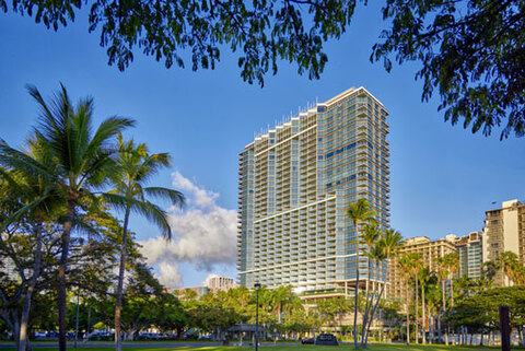 0221lxr_waikiki-w.jpg