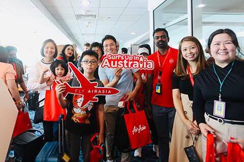 0312airasia-w-w.jpg