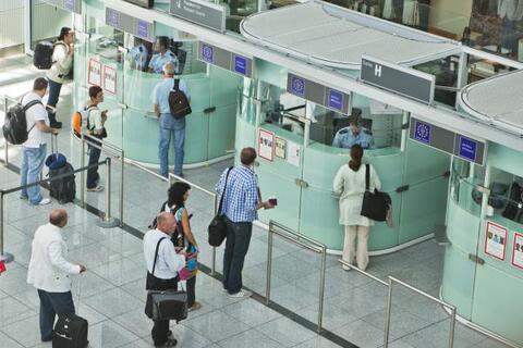 0402schengen-w.jpg