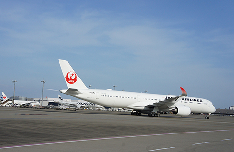 0508jal-gw-w.jpg