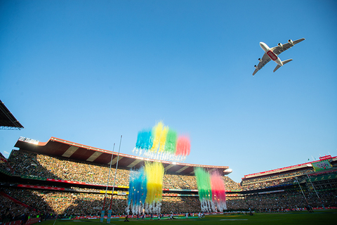 0903emirates1-w.jpg