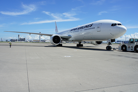 0708jal-may-w-2.jpg