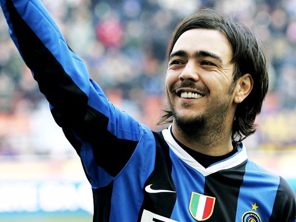 ウルグアイ代表　アルバロ・レコバ　20番 ウルグアイ代表 アルバロ・レコバ 20番 左足で虹を描く男 ウルグアイ