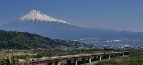 0421fujikawa-w.jpg