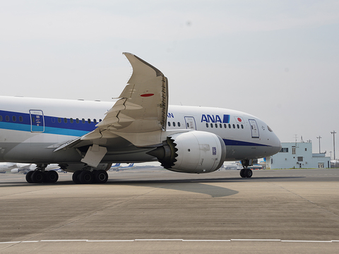 0422ana2-w.jpg