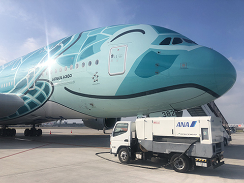 0821ana2-w.jpg