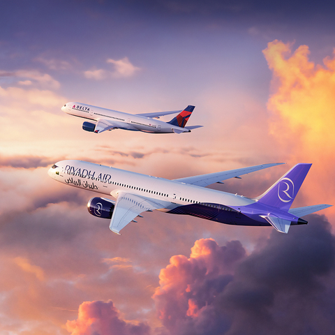 0710delta-w.jpg