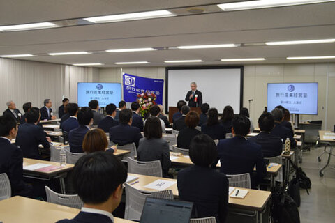 0522bsti1-w.jpg