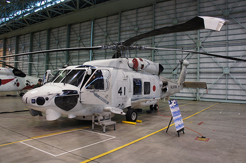 0507jmsdf-w.jpg