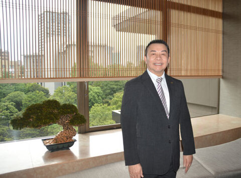 0731tat1-w.jpg