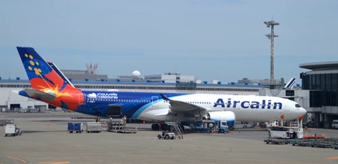 0829aircalin-w.jpg