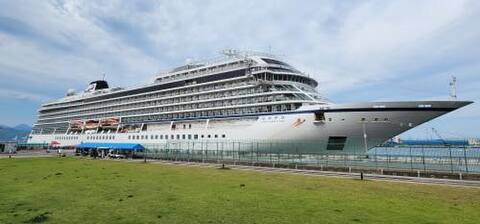 0709vikingcruise-w.jpg