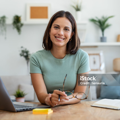 istockphoto-1911998428-2048x2048.jpg