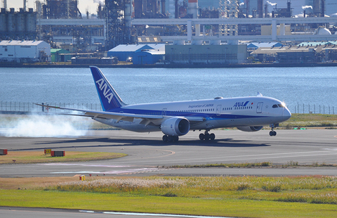 0201ana2-w-2.jpg