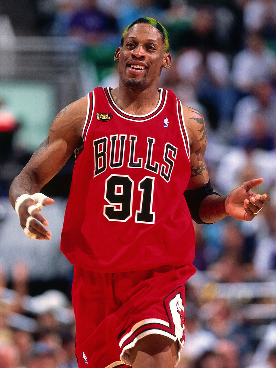 NBA伝説の名選手：デニス・ロッドマン コート内外で「騒がせ・沸かせ